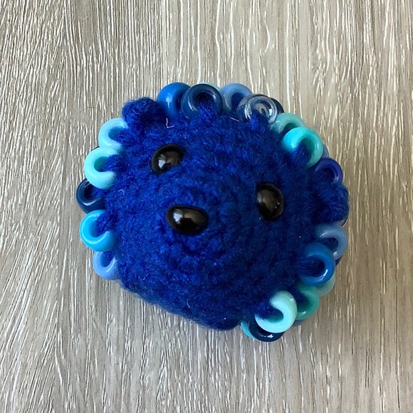 Dark Blue Beaded Crochet Fidget Hedgehog Toy - Picture 6 of 7